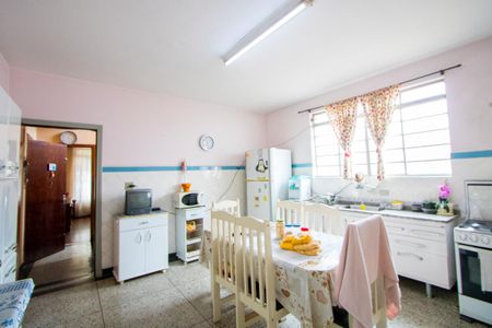 Casa à venda com 471m², 4 quartos e 3 vagasCozinha