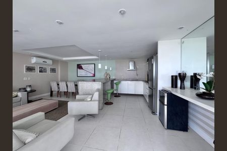 Apartamento à venda com 100m², 2 quartos e 1 vagaÁrea comum