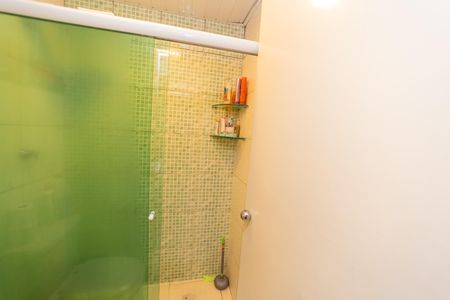 Apartamento à venda com 57m², 2 quartos e 1 vaga Apartamento à venda com 57m², 2 quartos e 1 vagaBanheiro