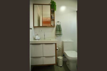 Apartamento à venda com 106m², 3 quartos e 2 vagasBanheiro da Suíte 2