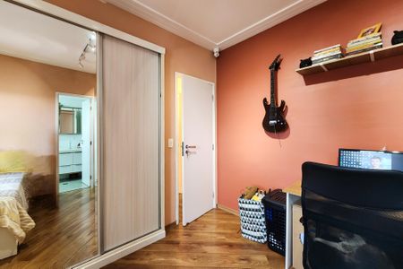 Apartamento à venda com 106m², 3 quartos e 2 vagasSuíte 2