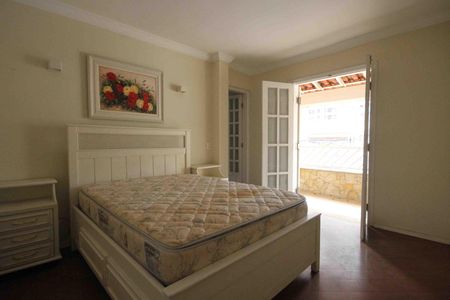 Apartamento à venda com 140m², 2 quartos e 2 vagas Apartamento à venda com 140m², 2 quartos e 2 vagasSuite