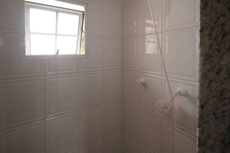 Apartamento à venda com 140m², 2 quartos e 2 vagas Apartamento à venda com 140m², 2 quartos e 2 vagasBanheiro da Suite