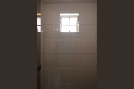 Apartamento à venda com 140m², 2 quartos e 2 vagas Apartamento à venda com 140m², 2 quartos e 2 vagasBanheiro da Suite