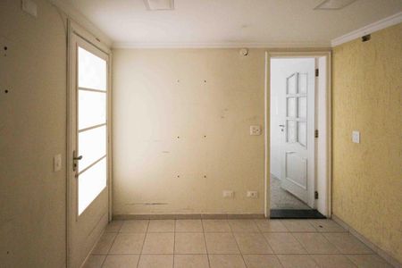 Apartamento à venda com 140m², 2 quartos e 2 vagas Apartamento à venda com 140m², 2 quartos e 2 vagasQuarto de Serviço