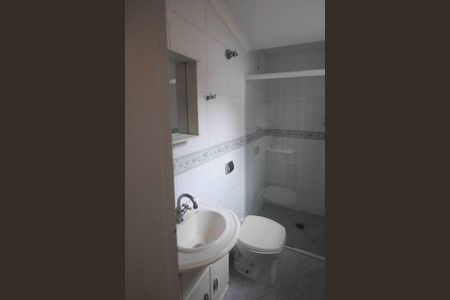 Apartamento à venda com 140m², 2 quartos e 2 vagas Apartamento à venda com 140m², 2 quartos e 2 vagasBanheiro da Suite 2