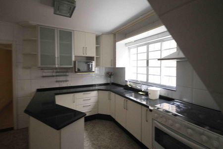 Apartamento à venda com 140m², 2 quartos e 2 vagas Apartamento à venda com 140m², 2 quartos e 2 vagasCozinha