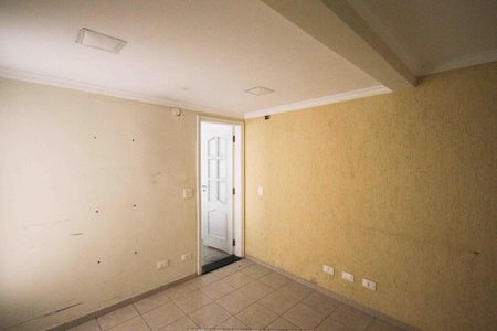 Apartamento à venda com 140m², 2 quartos e 2 vagas Apartamento à venda com 140m², 2 quartos e 2 vagasQuarto de Serviço