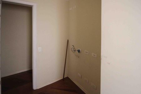 Apartamento à venda com 140m², 2 quartos e 2 vagas Apartamento à venda com 140m², 2 quartos e 2 vagasEscritorio