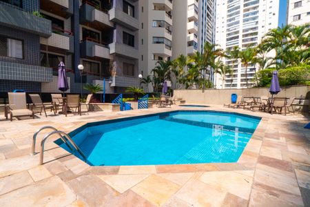 Apartamento à venda com 72m², 2 quartos e 1 vagaÁrea comum - Piscina