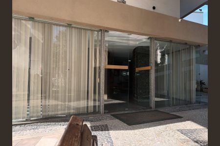 Apartamento à venda com 70m², 2 quartos e 1 vaga Apartamento à venda com 70m², 2 quartos e 1 vagaPortaria