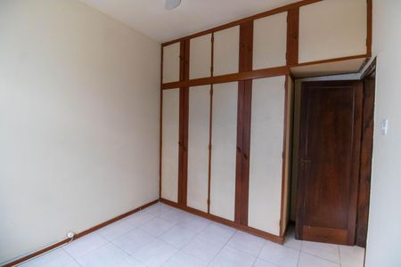 Casa à venda com 100m², 2 quartos e 2 vagas Casa à venda com 100m², 2 quartos e 2 vagasQuarto 2