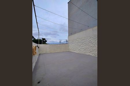 Casa à venda com 123m², 2 quartos e 2 vagasQuintal