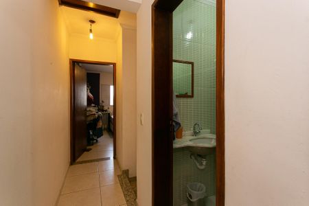 Casa à venda com 98m², 3 quartos e 2 vagas Casa à venda com 98m², 3 quartos e 2 vagasCorredor
