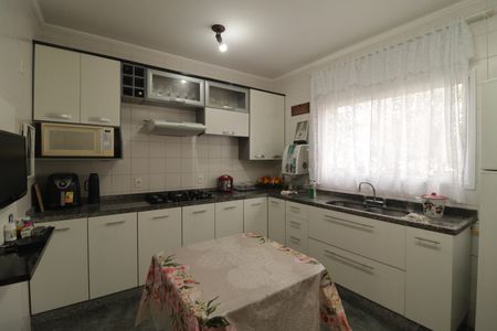 Apartamento à venda com 94m², 2 quartos e 2 vagasCozinha