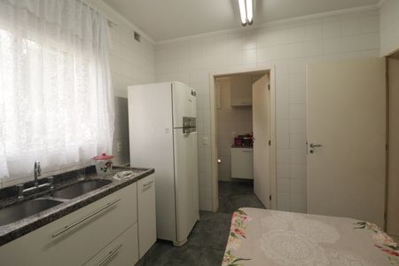 Apartamento à venda com 94m², 2 quartos e 2 vagasCozinha