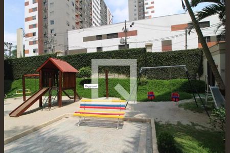 Apartamento à venda com 48m², 2 quartos e 1 vaga Apartamento à venda com 48m², 2 quartos e 1 vagaÁrea comum - Playground