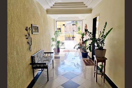 Apartamento para alugar com 76m², 2 quartos e 1 vaga Apartamento para alugar com 76m², 2 quartos e 1 vagaHall social