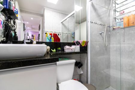 Apartamento à venda com 50m², 2 quartos e 1 vaga Apartamento à venda com 50m², 2 quartos e 1 vagaBanheiro Social