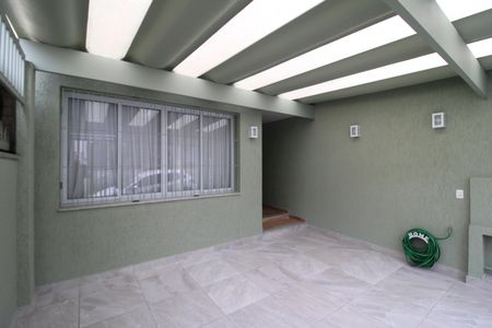 Casa à venda com 160m², 2 quartos e 2 vagasGaragem