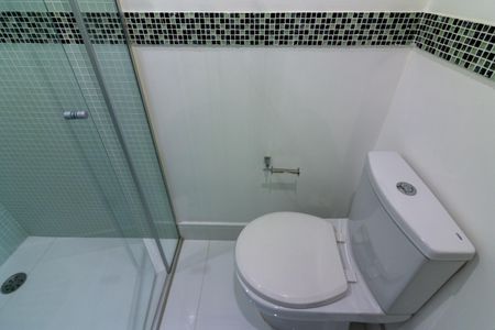 Apartamento à venda com 60m², 2 quartos e 1 vaga Apartamento à venda com 60m², 2 quartos e 1 vagaBanheiro da Suíte 1