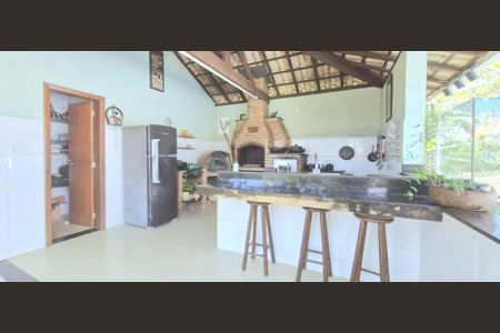 Casa de condomínio à venda com 320m², 3 quartos e 10 vagas Casa de condomínio à venda com 320m², 3 quartos e 10 vagasÁrea comum