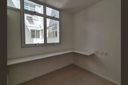 Apartamento à venda com 140m², 3 quartos e 2 vagasQuarto 2