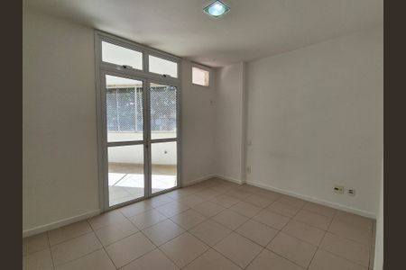Apartamento à venda com 140m², 3 quartos e 2 vagasSuíte