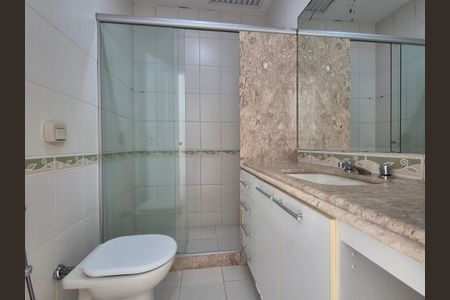 Apartamento à venda com 140m², 3 quartos e 2 vagasBanheiro da Suíte