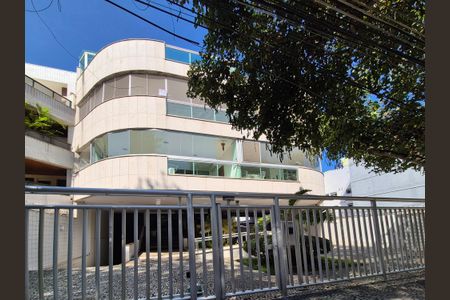 Apartamento à venda com 140m², 3 quartos e 2 vagasFachada