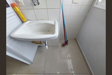 Apartamento para alugar com 73m², 2 quartos e 2 vagas Apartamento para alugar com 73m², 2 quartos e 2 vagasÁrea de Serviço