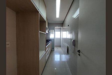Apartamento para alugar com 73m², 2 quartos e 2 vagas Apartamento para alugar com 73m², 2 quartos e 2 vagasCozinha
