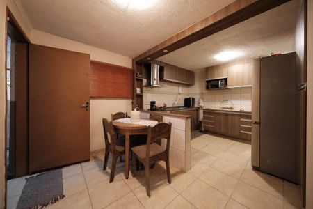 Casa à venda com 127m², 2 quartos e 2 vagasCozinha