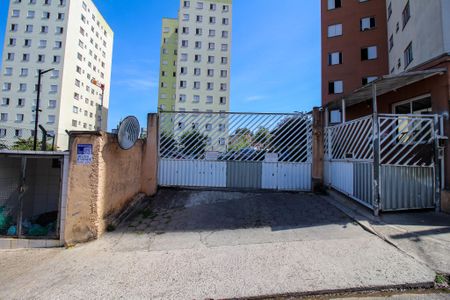 Apartamento à venda com 45m², 2 quartos e 1 vaga Apartamento à venda com 45m², 2 quartos e 1 vagaFachada