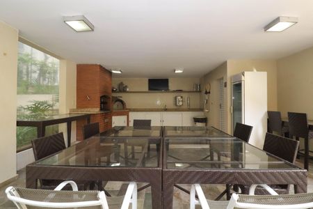 Apartamento à venda com 139m², 3 quartos e 3 vagas Apartamento à venda com 139m², 3 quartos e 3 vagasChurrasqueira