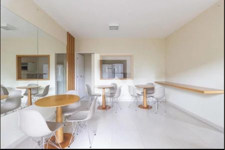 Apartamento à venda com 65m², 2 quartos e 1 vaga Apartamento à venda com 65m², 2 quartos e 1 vagaÁrea comum - Salão de festas
