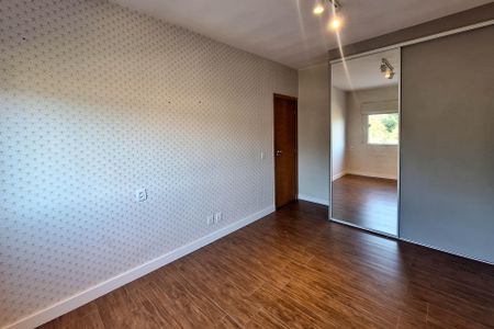 Casa de condomínio à venda com 531m², 4 quartos e 2 vagas Casa de condomínio à venda com 531m², 4 quartos e 2 vagasQuarto 3