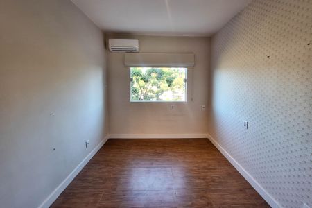 Casa de condomínio à venda com 531m², 4 quartos e 2 vagas Casa de condomínio à venda com 531m², 4 quartos e 2 vagasQuarto 3