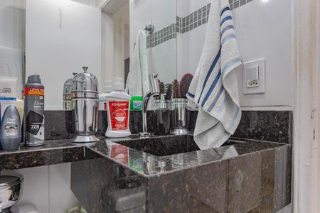Apartamento à venda com 54m², 2 quartos e 1 vagaBanheiro Social