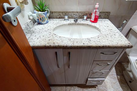 Apartamento à venda com 225m², 3 quartos e 4 vagas Apartamento à venda com 225m², 3 quartos e 4 vagasBanheiro Social