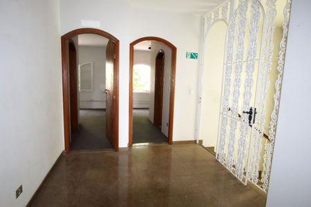 Casa à venda com 332m², 4 quartos e 4 vagas