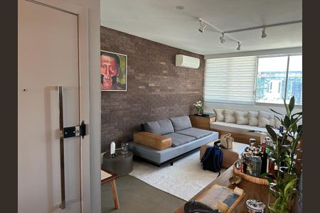 Apartamento à venda com 2 quartos, 130m² em Itaim Bibi, São Paulo
