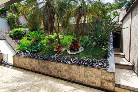 Casa à venda com 587m², 3 quartos e 4 vagas Casa à venda com 587m², 3 quartos e 4 vagasÁrea Externa