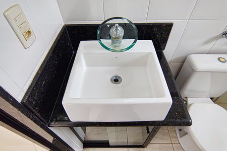 Casa à venda com 587m², 3 quartos e 4 vagas Casa à venda com 587m², 3 quartos e 4 vagasBanheiro da Suíte 2