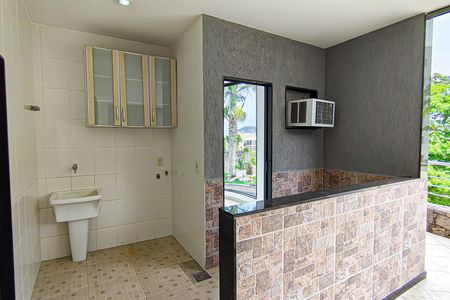 Casa à venda com 587m², 3 quartos e 4 vagas Casa à venda com 587m², 3 quartos e 4 vagasÁrea de Serviço