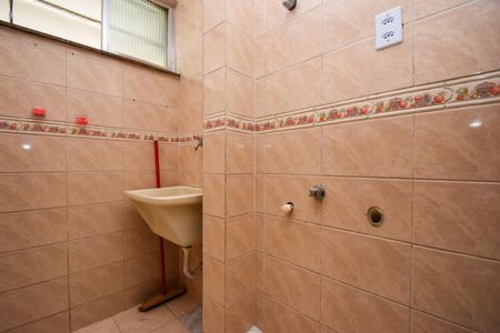 Apartamento à venda com 43m², 2 quartos e sem vagaCozinha e Área de Serviço