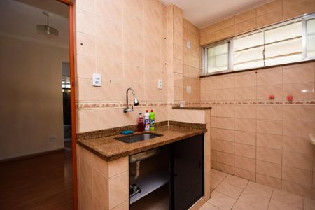 Apartamento à venda com 43m², 2 quartos e sem vagaCozinha e Área de Serviço