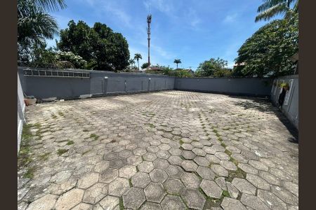 Casa à venda com 180m², 4 quartos e 3 vagas