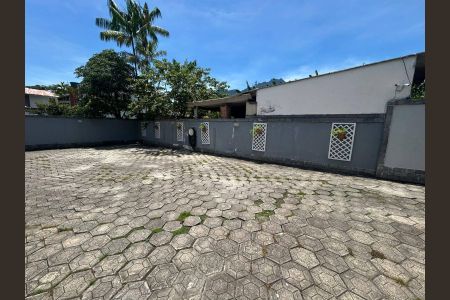Casa à venda com 180m², 4 quartos e 3 vagas