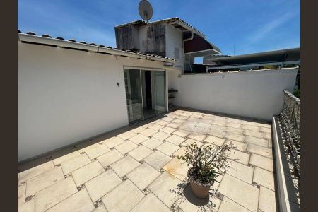 Casa à venda com 180m², 4 quartos e 3 vagas